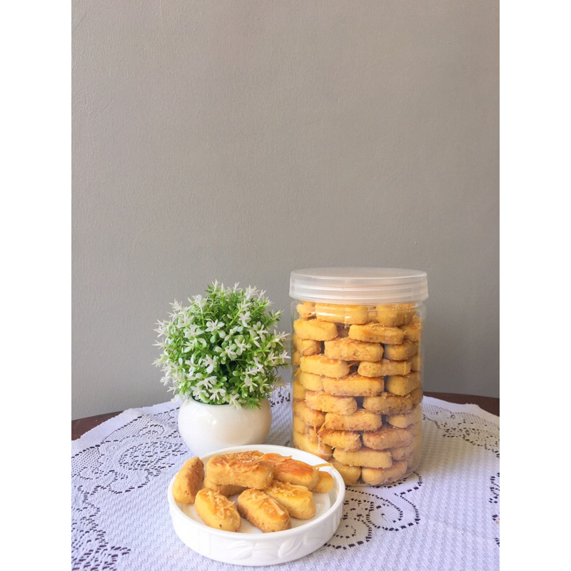 

Sweet Home Cookies - Kastengel Keju Cookies