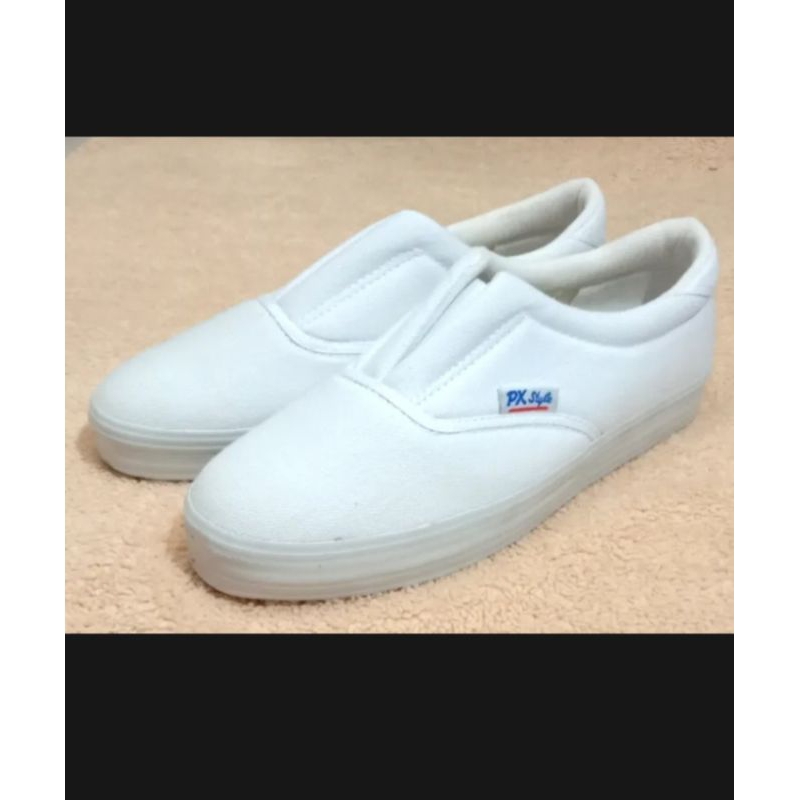 sepatu kanvas 128p px style