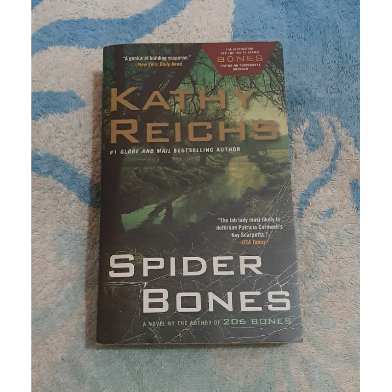 SPIDER BONES (Kathy Reichs) - PRELOVED ORI, ENG