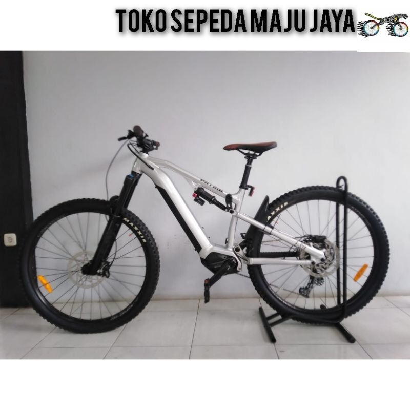 sepeda patrol E SIX MTB E bike