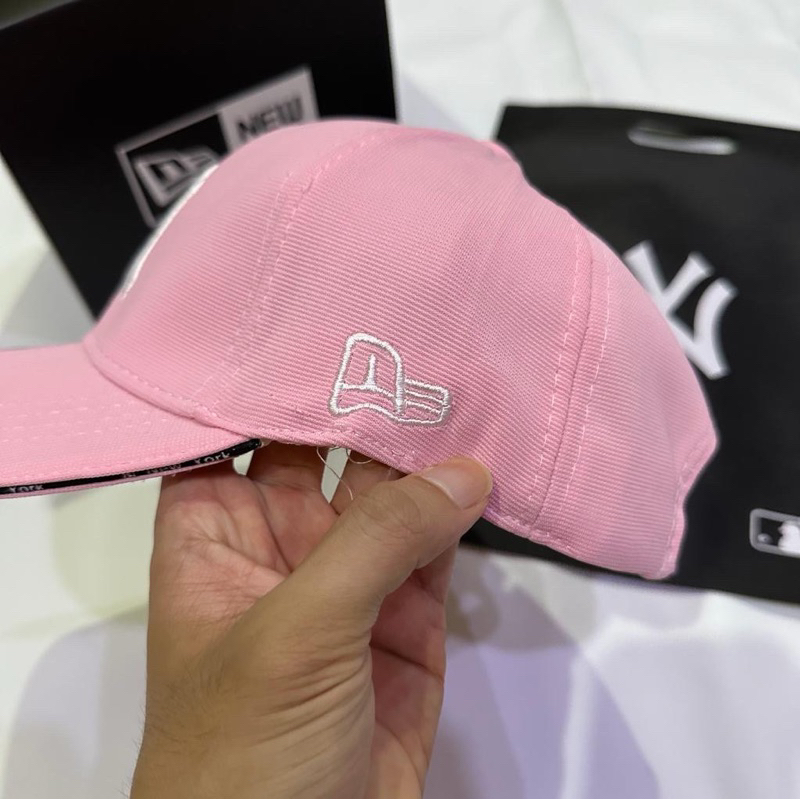 Topi Baseball Unisex Cap Bordir Newyork Casual Hat Pink Logo White Fullset