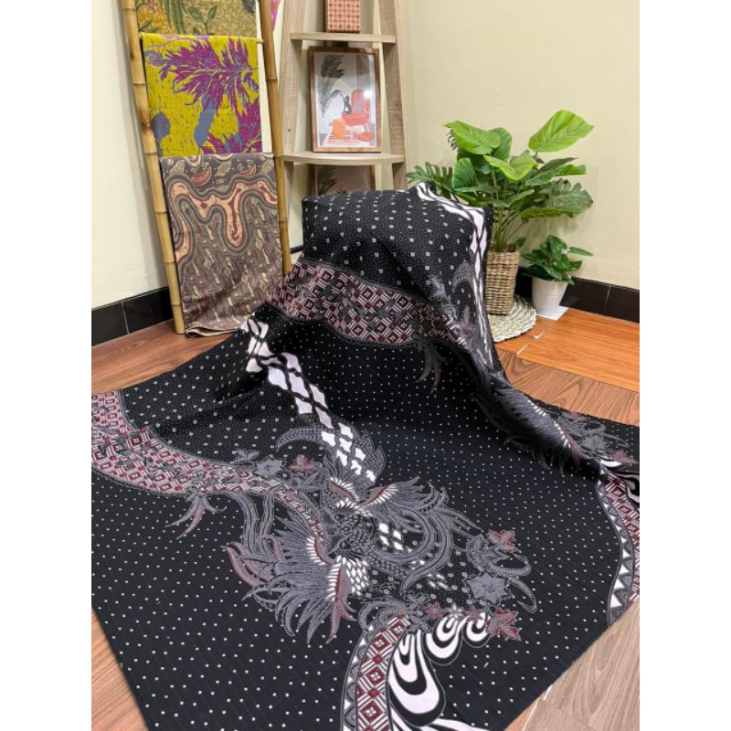kain batik premium motif merak dasar bintik
