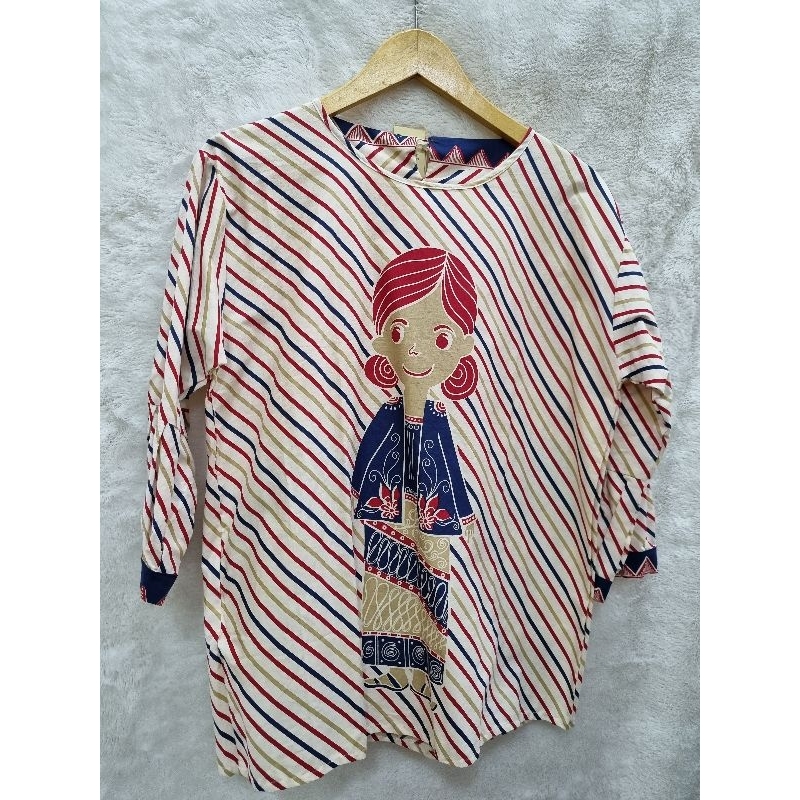 Blouse Batik Solo Motif mbok jamu