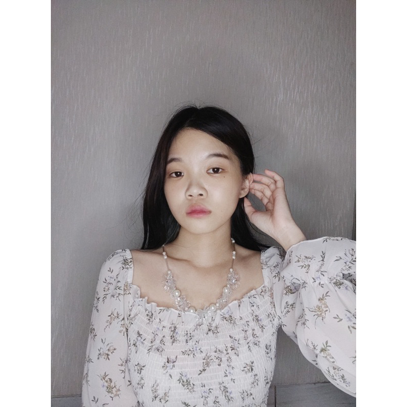 Kailee Crystal Pearl Flowery Necklace Kalung Kristal Panjang Mutiara Bunga Hijab Friendly