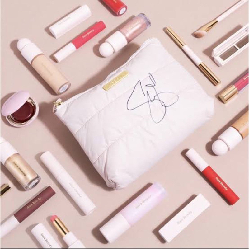 Rar e Beauty Makeup Bag signed by SG