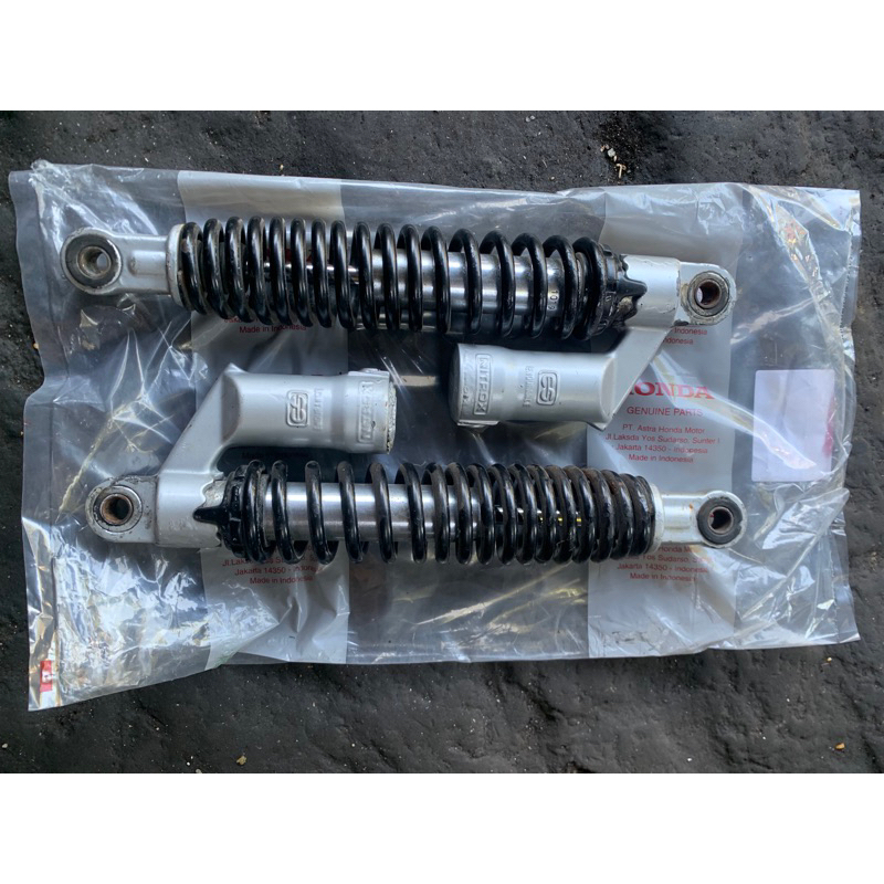 shock shockbrealer belakang bajaj pulsar 180 original asli