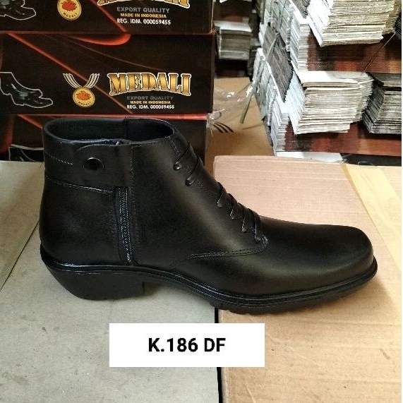 Sepatu kulit pria PDH boots polri TNI security guard PNS sepatu kerja formal tampil lebih keren