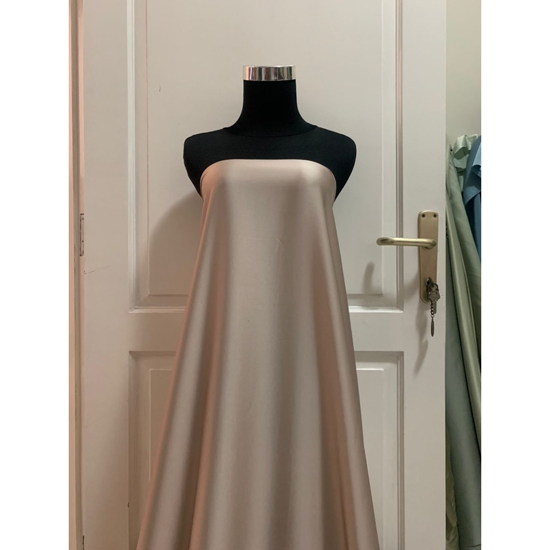 1/2 Meter Kain Satin Silk Armani Original Mewah Warna Nude Latte