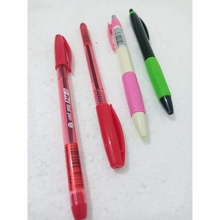 

Pulpen 1 set Mix isi 4 e-pro (0.5mm dan 0.7mm)