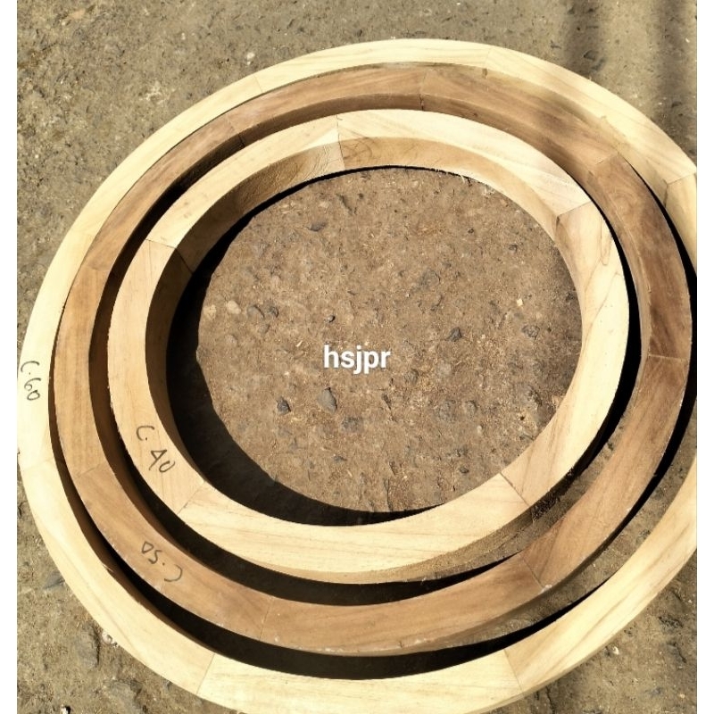 pigura bulat kayu jati