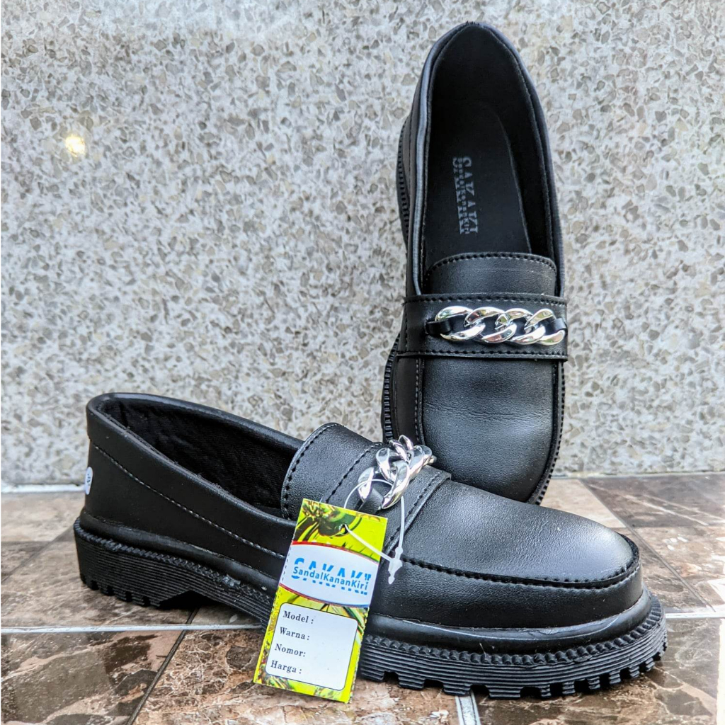 SAKAKI - Sepatu Docmart Slip On Wanita Loafers Mewah Dan Elegant - BLACK