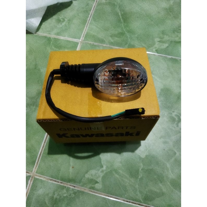 Lampu sen sein depan kiri KLX 250 KLX 250 dtracker original