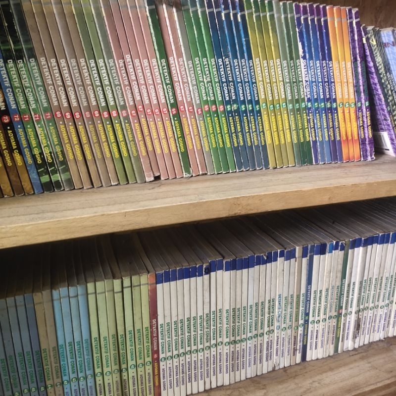 Komik Detektif Conan bekas