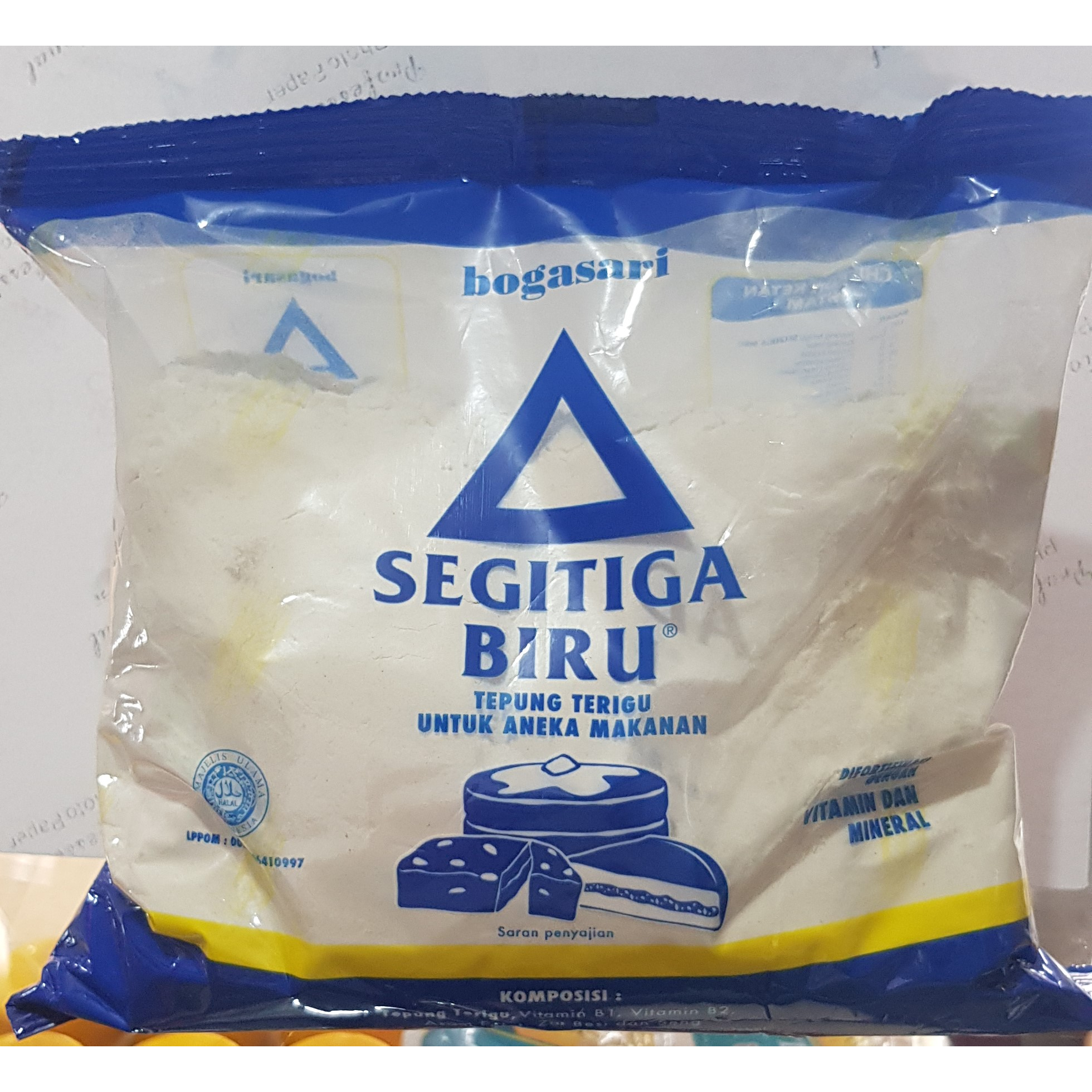 

TEPUNG EKONOMIS SEGITIGA BIRU 500GRAM