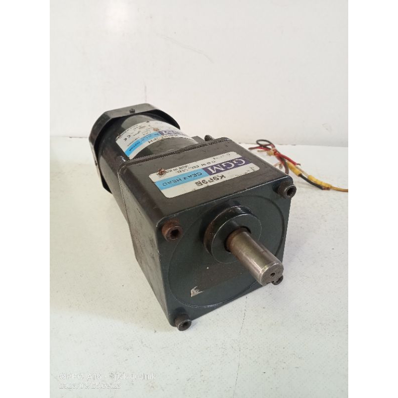 dinamo gearbox AC 220v 90w rasio 1:9 merek ggm