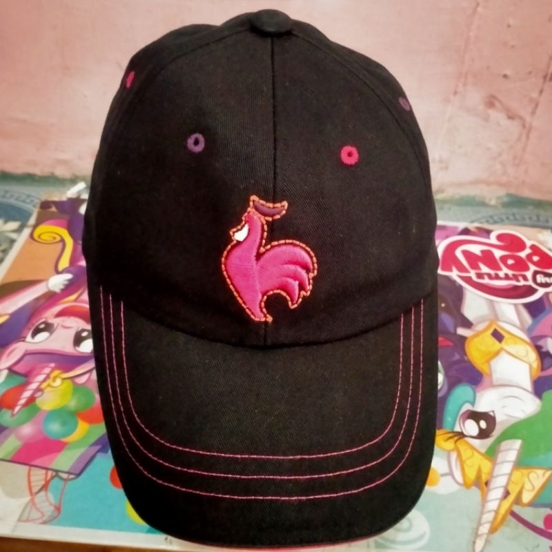 Topi Lecoq sportif logo Ayam