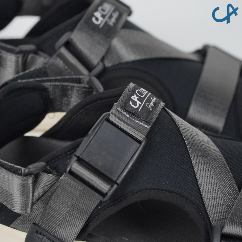 Sandal Kasual Pria Dewasa Distro Kasual Santai Traveling Gunung Ringan Anti Slip - Cloka Alessio