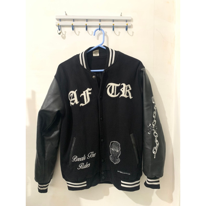 PRELOVED VARSITY COACH JACKET