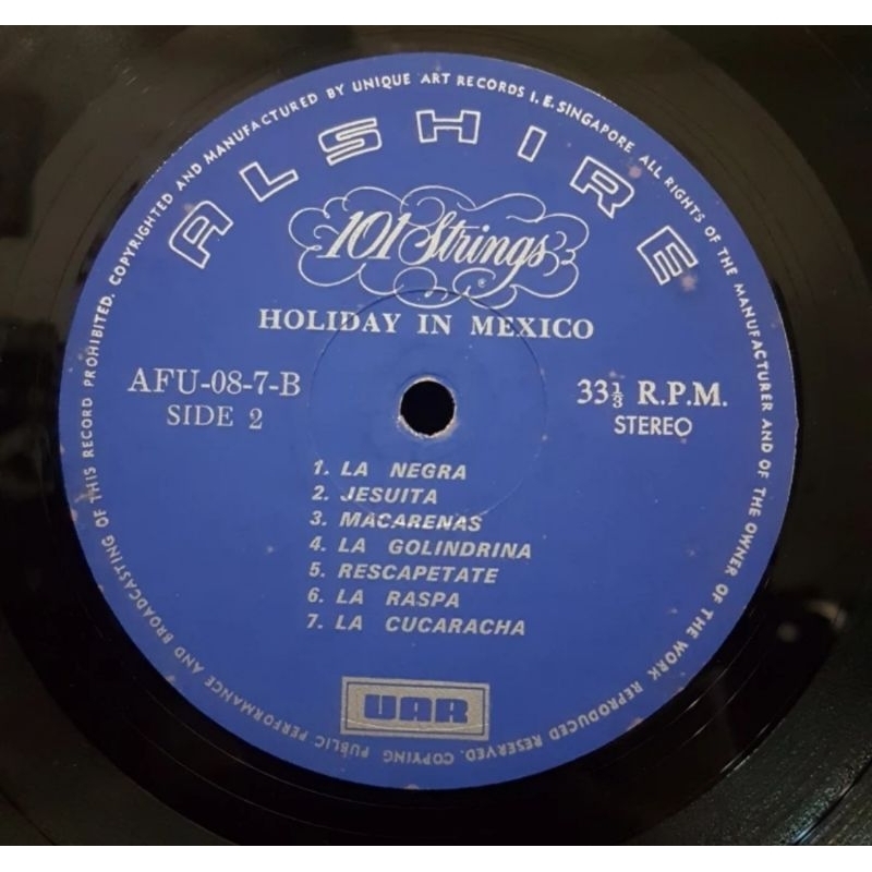 Vinyl Piringan Hitam 12 inch Holiday In Mexico