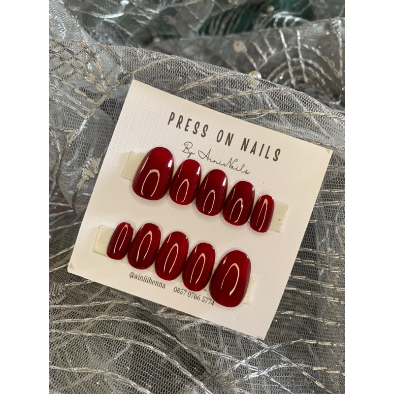 Nail Art / Kuku palsu / Fake nail maroon glosy polos