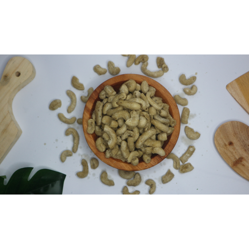 

Piksus (keripik usus) Pedas 1 Kg Jagur Snack