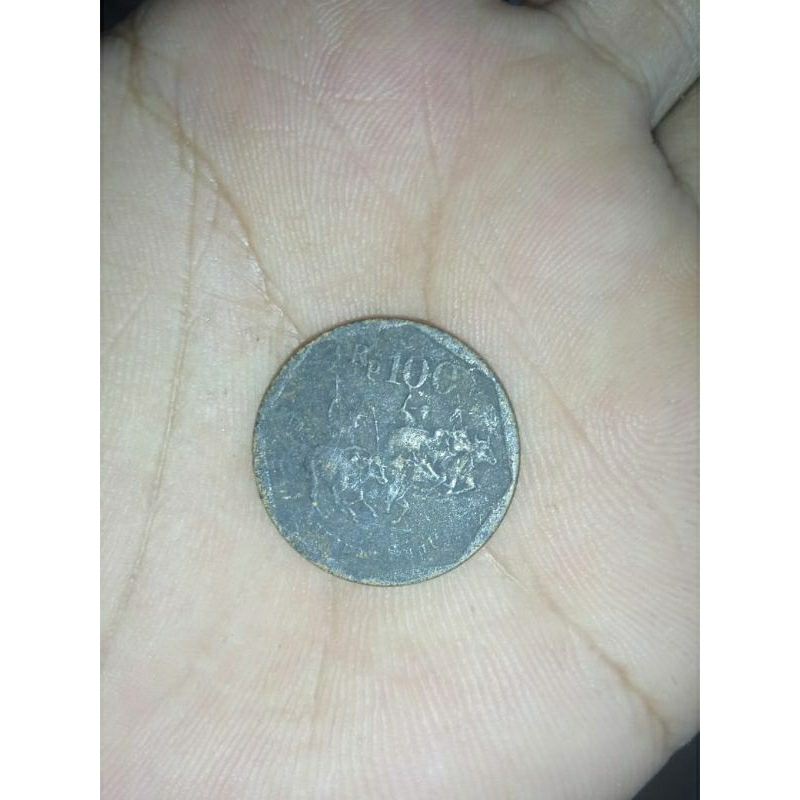 koin temuan 100 rupiah karapan sapi
