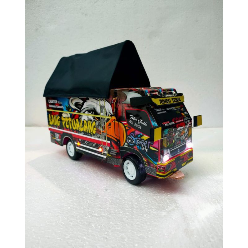 miniatur truk oleng miniatur truk lampu miniatur truk oleng termurah miniatur truk oleng murah truk oleng kayu truk oleng full lampu