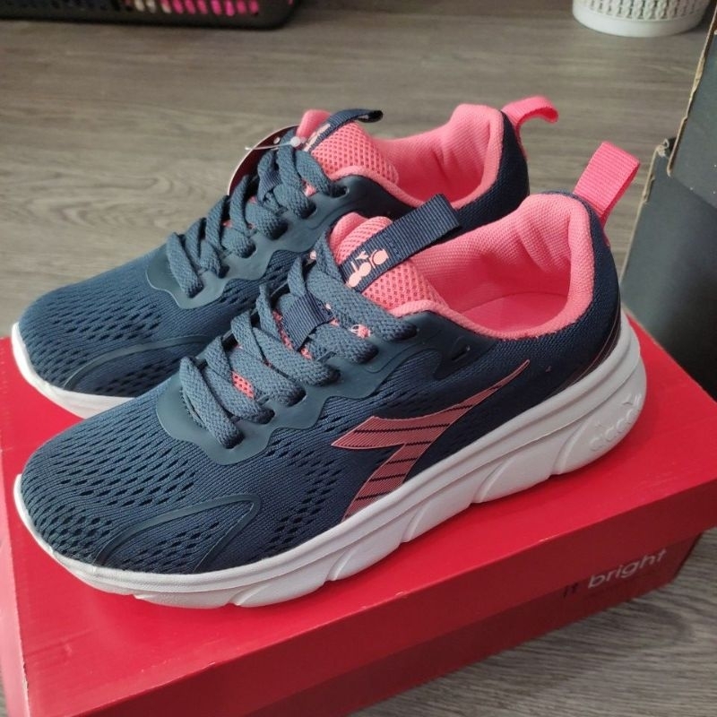 Sepatu Diadora Franco (F)