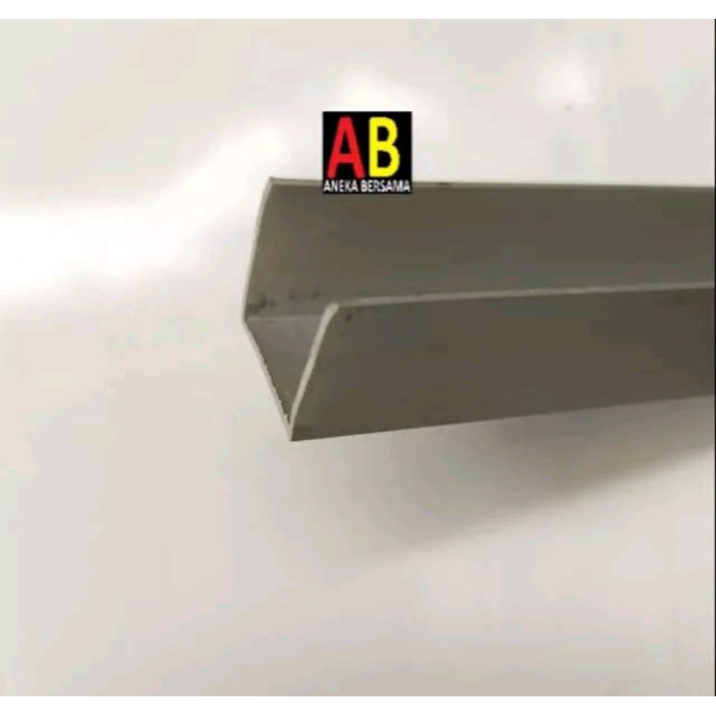 Lis U Aluminium 15mm x 15mm x 15mm silver Panjang 149.5cm