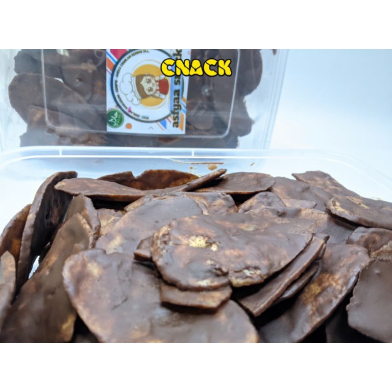 

Cnack keripik pisang dengan balutan coklat tebal
