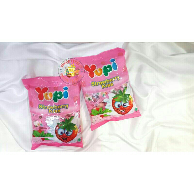 

Permen Yupi Strawberry Kiss ( 1 Sak isi 50 pcs @2.4gram )