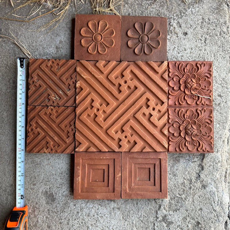 Ubin terakota motif bali size 10 cm /wall decor /hiasan dinding terakota