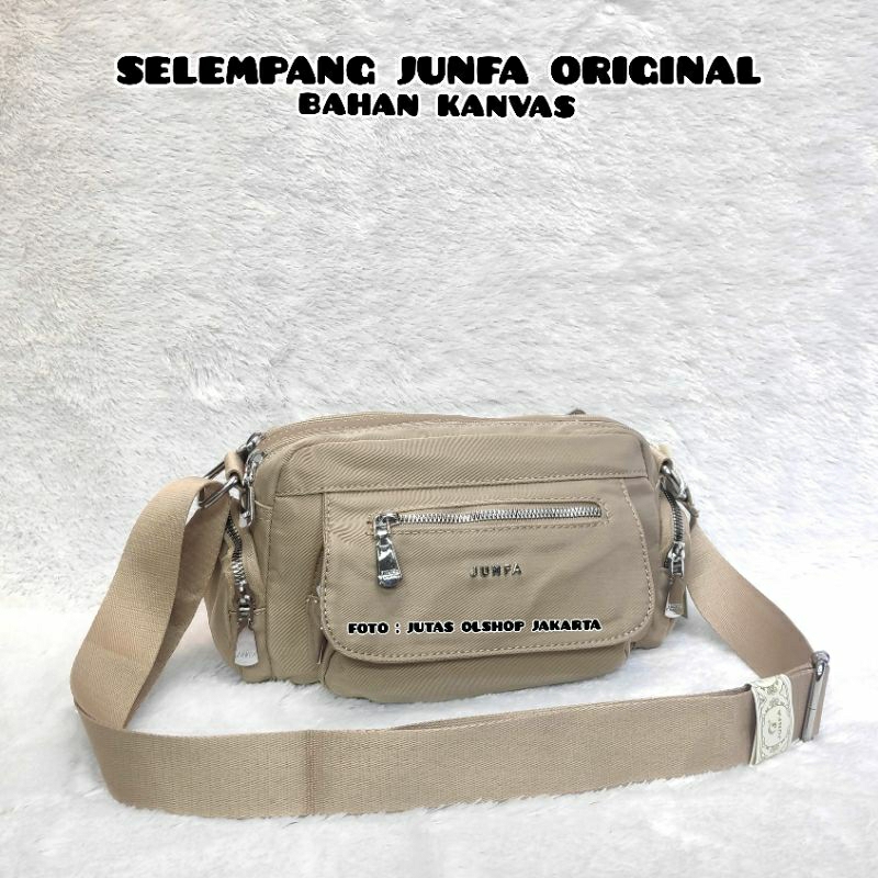 TAS SELEMPANG JUNFA 9953-515 BAHAN KANVAS HALUS
