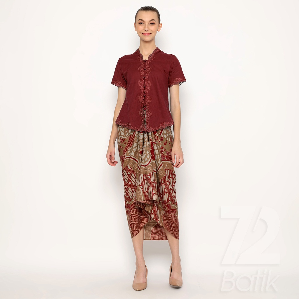 ROK BATIK SPAN Jena Skirt Lilit Kebaya Instan Modern Motif Parang Roll Warna Merah Maroon 723236 Cap 72 - Rok Batik Lilit Bawahan Skirt Kamen Kebaya Songket Batik Panjang Plisket Span Instan Jadi Bali Lembaran Premium Modern Untuk Wanita Kondangan