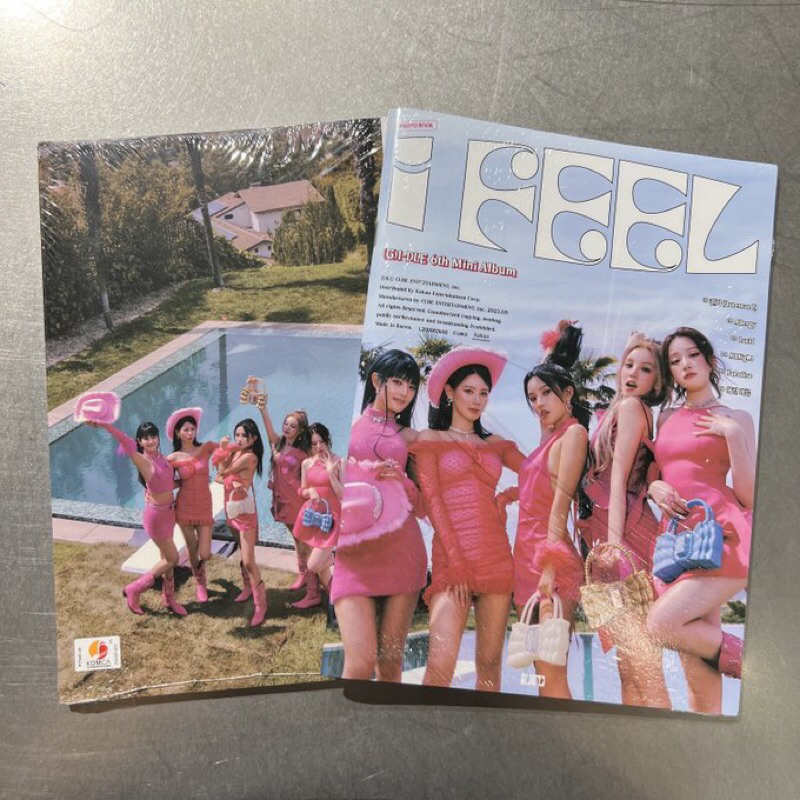 [READY STOCK](G)i-dle I Feel Album Photobook ver Gidle Sealed Cat Butterfly Queen Queencard