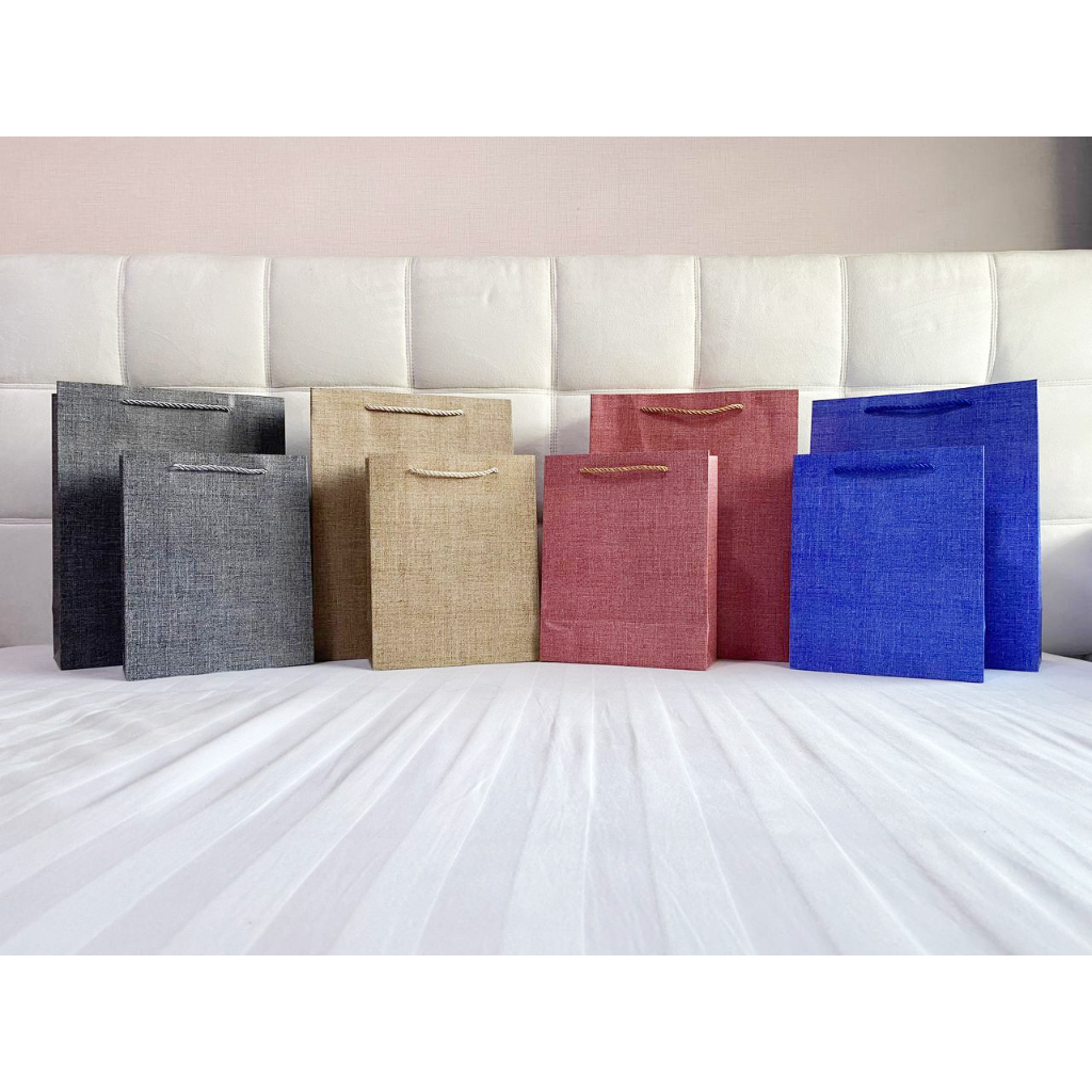 

Paper Bag motif Goni Gelap / Tas Kertas / Tas Kado / Tas Souvenir