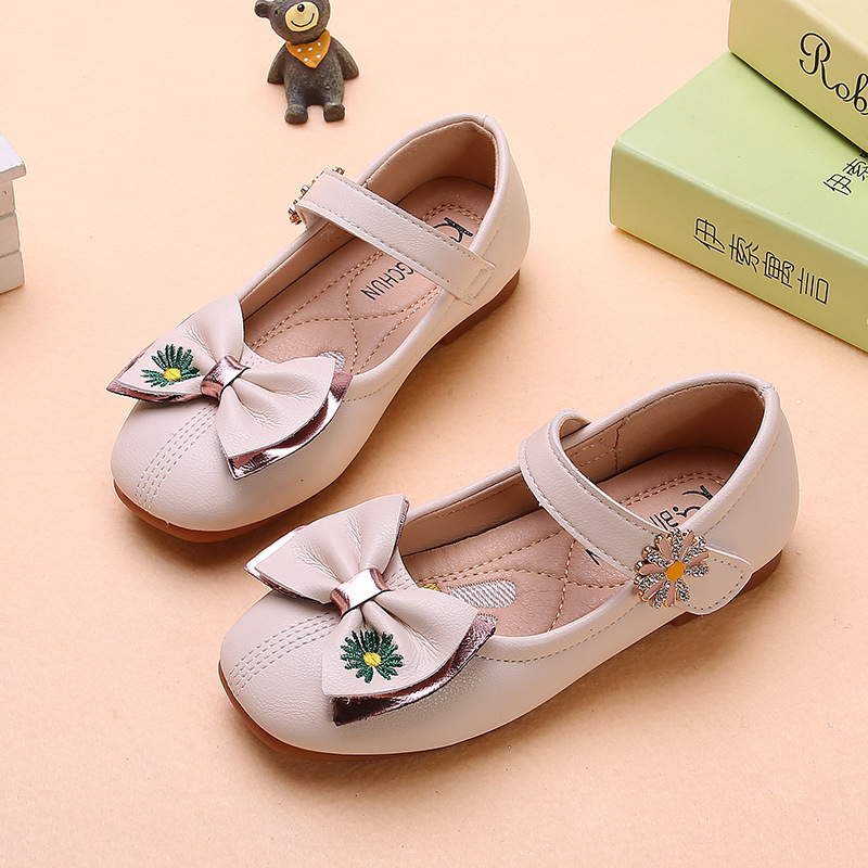 Sepatu Putri Gadis Baotou Sandal Sepatu Fashion Kulit Soft-Soled Gaya Anak-Anak