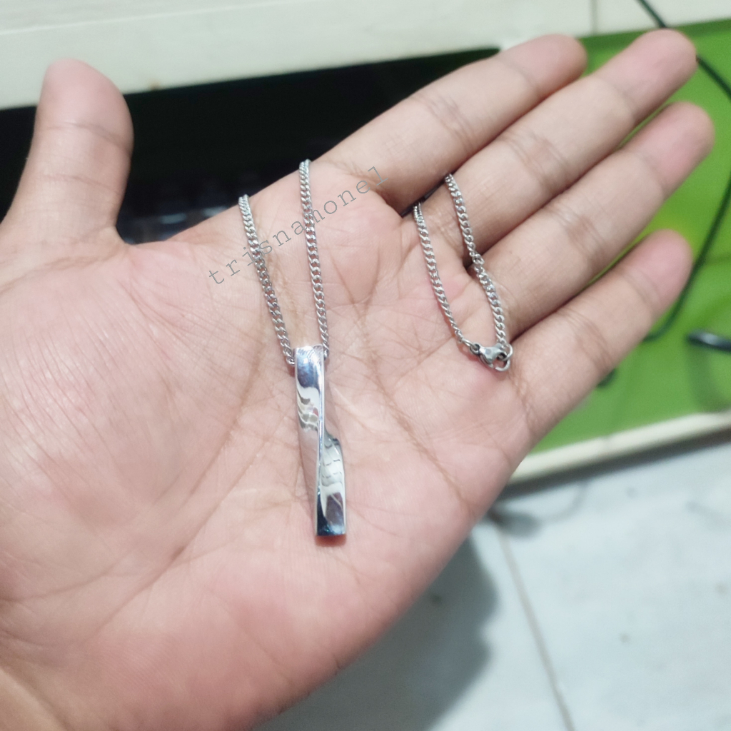 ORIGINAL !!! kalung liontin monel motif kotak untir