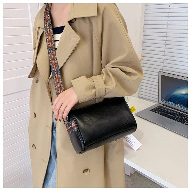 TAS FASHION IMPORT E4355 TAS SELEMPANG WANITA SIMPLE BAGUS TERLARIS