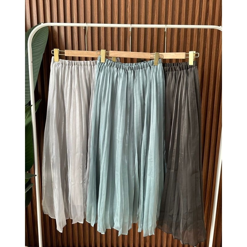 Unq*** soft plisket skirt