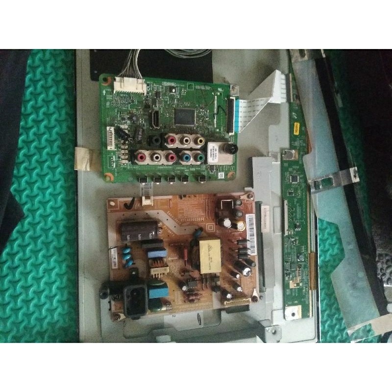 mb & psu tv lcd/led toshiba  19HV15E second