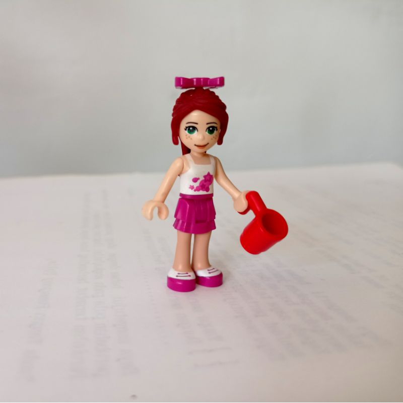 LEGO friends minifigure original 10