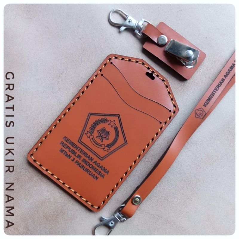 

ID Card Holder Name tag kulit asli 100% costum nama dan logo