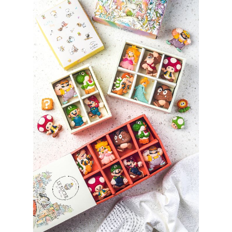 

Super Mario macarons box