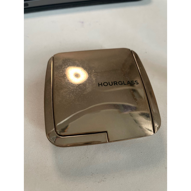 preloved HOURGLASS ambient lightning blush