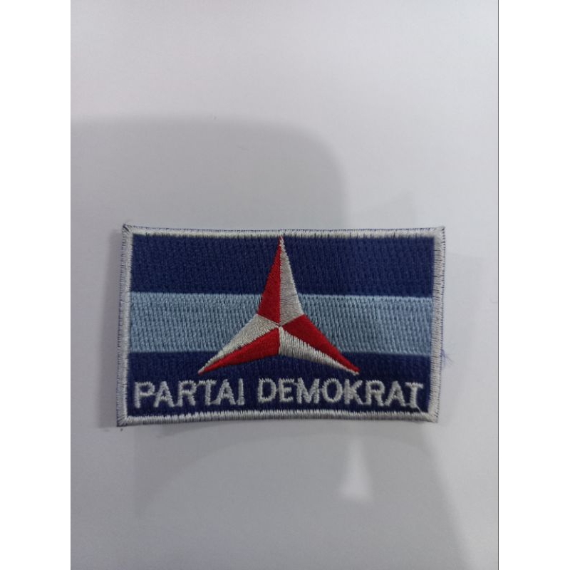 bed bordir partai demokrat