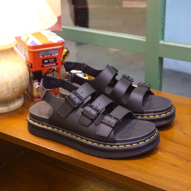 DR. MARTENS SOLOMAN BLACK HYDRO LEATHER SANDALS ORIGINAL BNIB