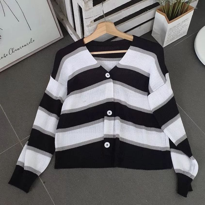 Cardigan Naya Stripped_rajut kancing cropped knit wanita premium