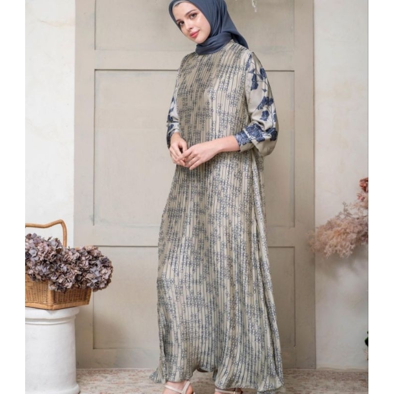 Dress Asha pleats by heaven lights