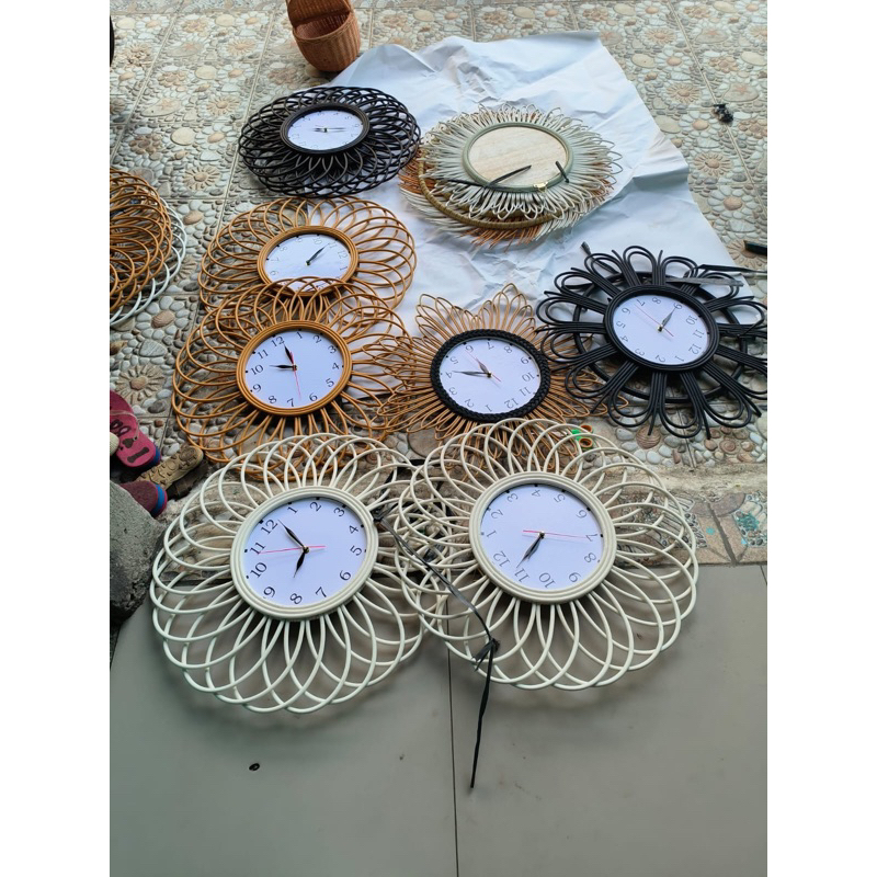 Jam Dinding Rotan Dekorasi Rumah